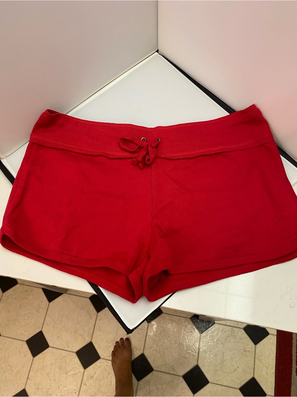 No Boundaries Red Drawstring Athletic Shorts juniors large